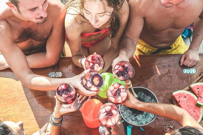 Here's How to Make Sangria That's Actually Good