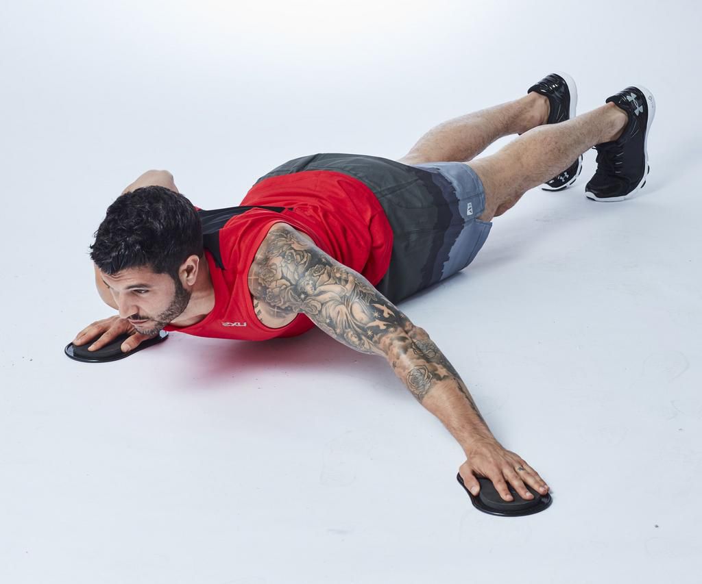 This Bodyweight Workout Gets You Shredded Outside