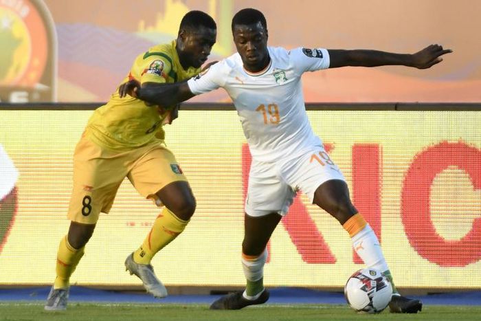 Ivorian forward Nicolas Pepe has moved from Lille to Arsenal for a world record fee for an African player
