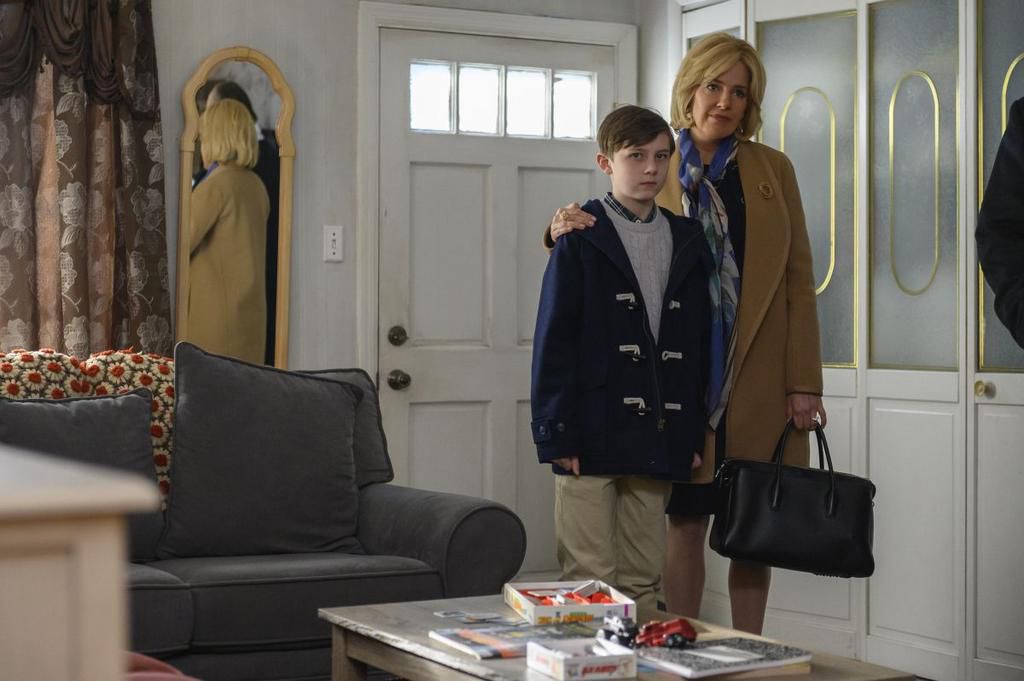 Sienna Miller as Elizabeth Ailes in Showtime's The Loudest Voice