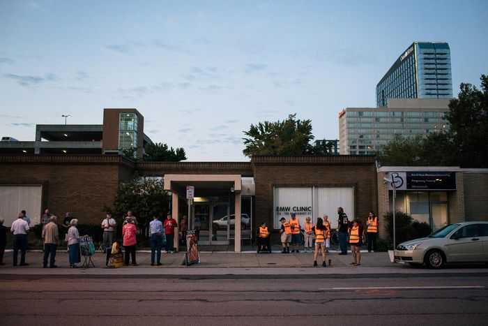 Politicians Draw Clear Lines on Abortion. Their Parties Are Not So Unified.