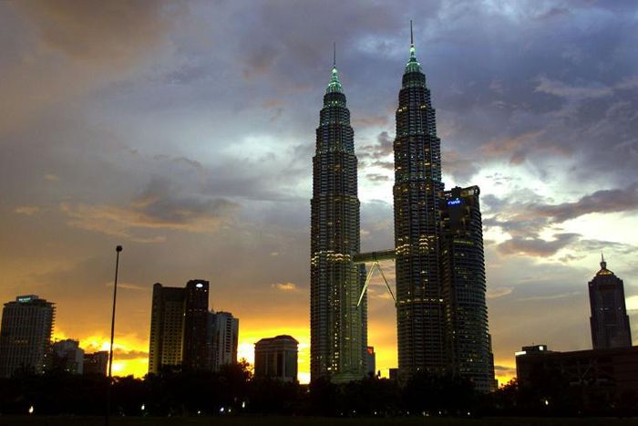 Pelli designed the 452-metre high Petronas Towers in Kuala Lumpur, the world's tallest building when it was completed in 1998