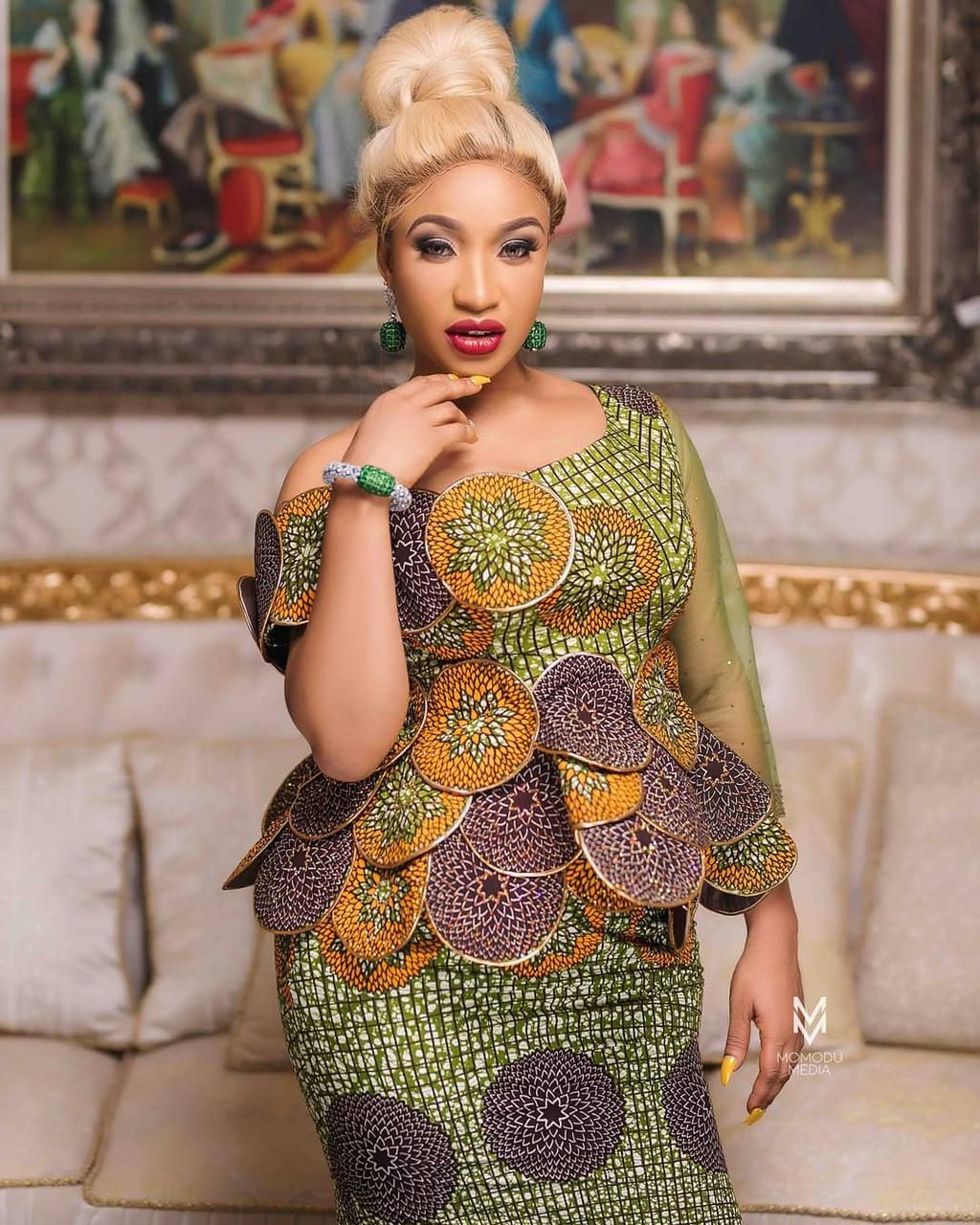 We all know it won't be long before Tonto Dikeh replies her critics who think she is a scam. However, we wonder why Tonto Dikeh has remained in Dubai since her arrival in the country. [Instagram/TontoDikeh]