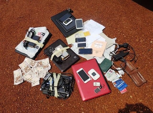Photo of the internet fraudsters and items recovered (Mediahelm)