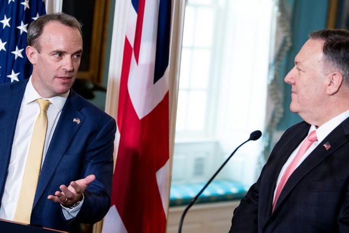 British Foreign Secretary Dominic Raab (L) and US Secretary of State Mike Pompeo say they are ready to move quickly on a bilateral trade deal after Britian's planned exit from the European Union on October 31