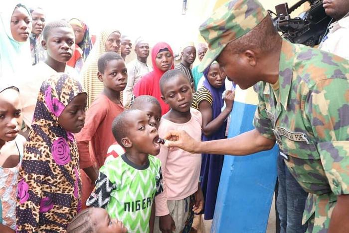 NAF offers free medical services to 3,000 victims of banditry in Niger [Twitter/@NigeriaAirForce]
