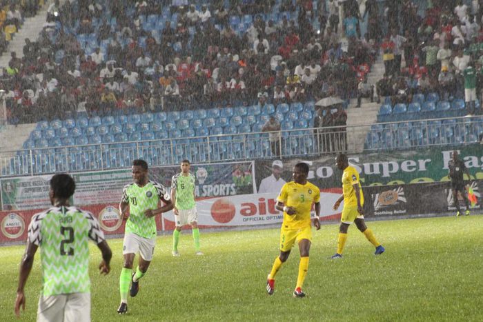 Mikel Obi (Twitter/OgaNlamedia)