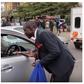 Banker quits Barclays bank to sell pencils in the streets and makes more money (video)