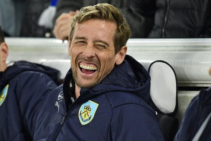 England striker Peter Crouch has announced his retirement from football