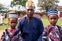 A fulani father and his twin boys. Photo credit: SarkinFOTO (@FotoNugget via X)