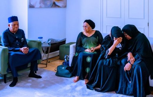 Photos circulating online show the Vice President Shettima seated in solemn conversation with the bereaved family, visibly immersed in grief. [X, formerly Twitter/@Imranmuhdz]