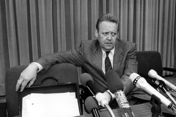 Guenter Schabowski announced, seemingly by accident, the fall of the Berlin Wall, to a few flabbergasted journalists