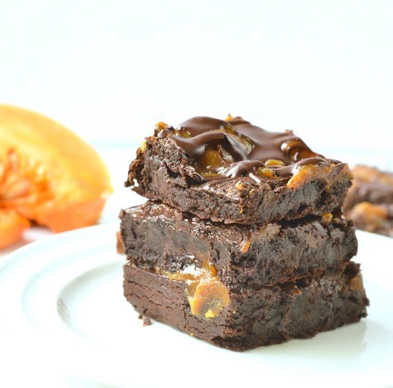 These Healthy Thanksgiving Desserts Put Grandma's Pie To Shame