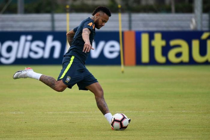 Neymar trained in Singapore ahead of his 100th cap against Senegal