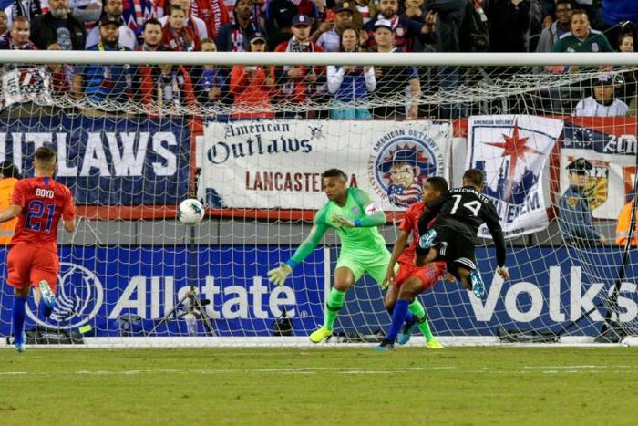 Mexico forward Javier Hernandez (right) opens the scoring on a header against the United Sates during an international friendly between Mexico and the United States at the Metlife Stadium in New Jersey