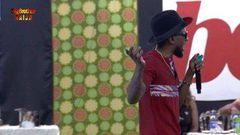 Omashola performs one of 2Baba's hits as he visits BBNaija 2019 Pepper Dem house to celebrate his 44th birthday. [Twitter/BBNaija]