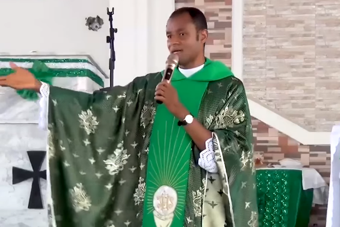 Rev Father’s preaching about tithing is so profound you want to make it your phone’s ringtone