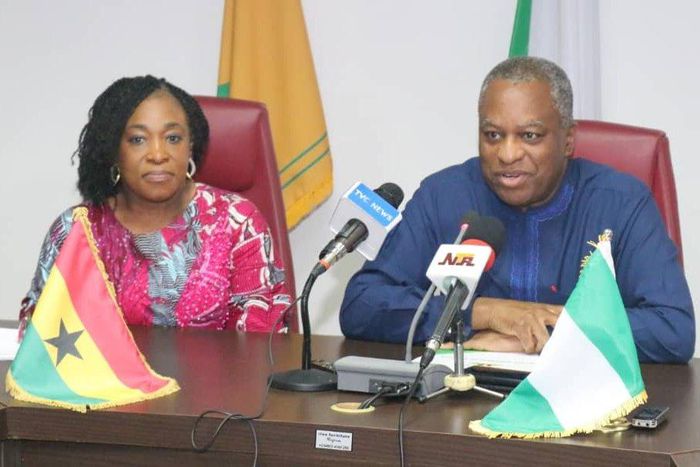 Nigeria's Foreign Affairs Minister, Geoffrey Onyeama flanked by Ghanaian Foreign Affairs Minister, Shirley Botchwey and Ghana's Trade Minister, Alan Kyerematen to the left and Amb. Zubairu Dada, Nigeria's Minister of State, Foreign Affairs in Abuja. [T...