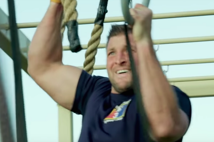 Watch Tim Tebow Attempt an Army Assault Course