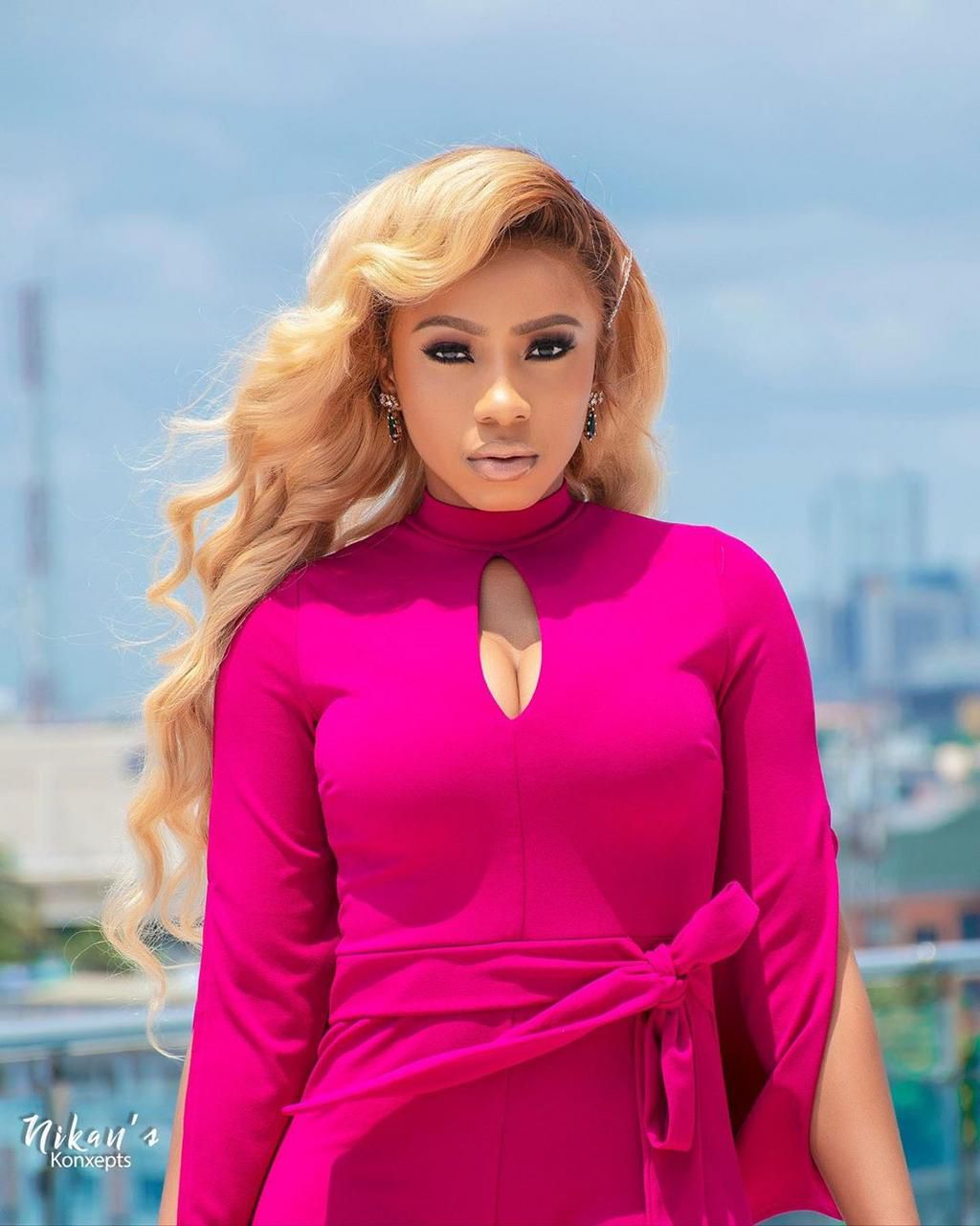 The winner of the last edition of Nigeria's most-watched reality TV show, Big Brother Naija, Mercy Eke says she is single and not searching. [Instagram/OfficialMercyEke]
