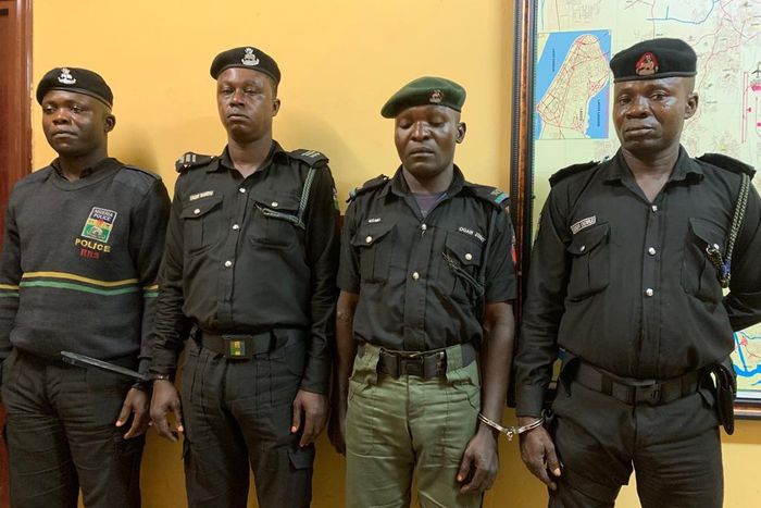 Four of the policemen arrested for allegedly extorting N5,000 from innocent Nigerian [Twitter/@rrslagos767]
