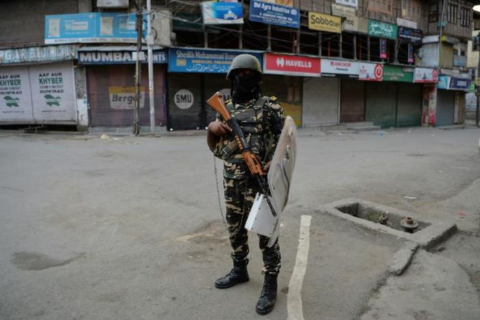 Curfew restrictions have been imposed to prevent unrest over the Indian government's move to revoke Kashmir's special status