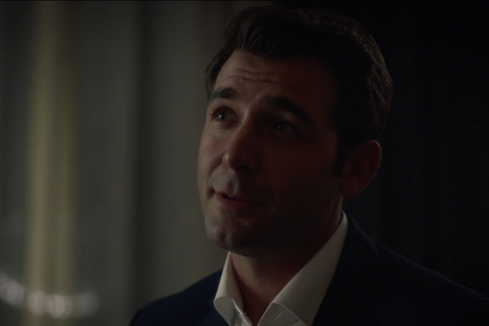 James Wolk is Watchmen's Perfect Charming Senator
