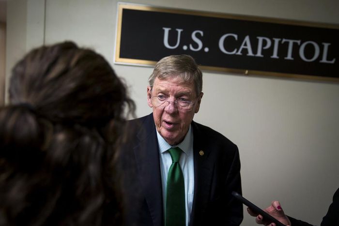 Isakson to Resign From Senate, Citing Health Reasons