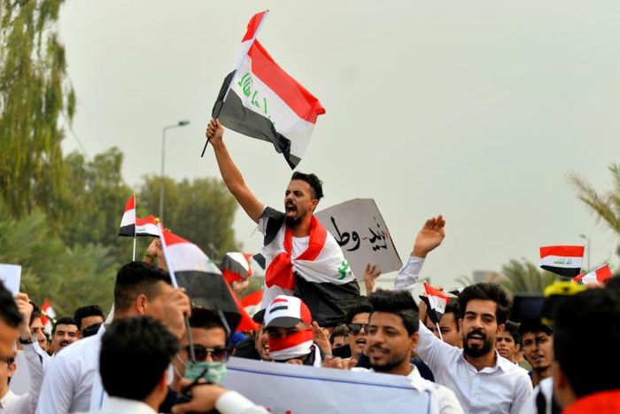 Iraqi medical students took part in an anti-government demonstration in the central holy shrine city of Najaf