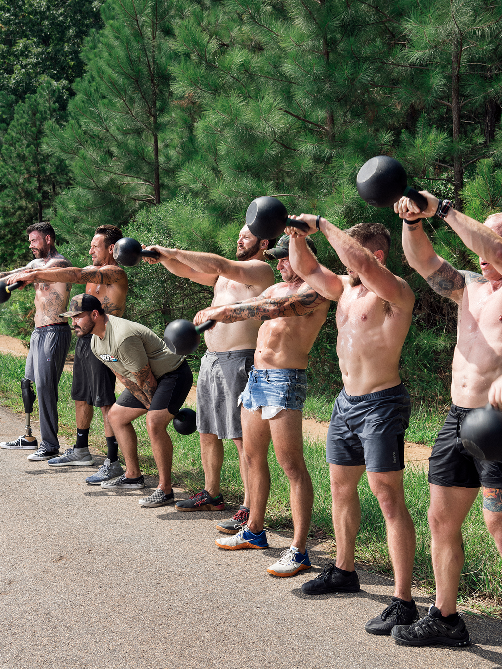 <strong>HIGH-INTENSITY S</strong><strong>WINGERS</strong> The SOFLETE team doing a kettlebell workout near their HQ.