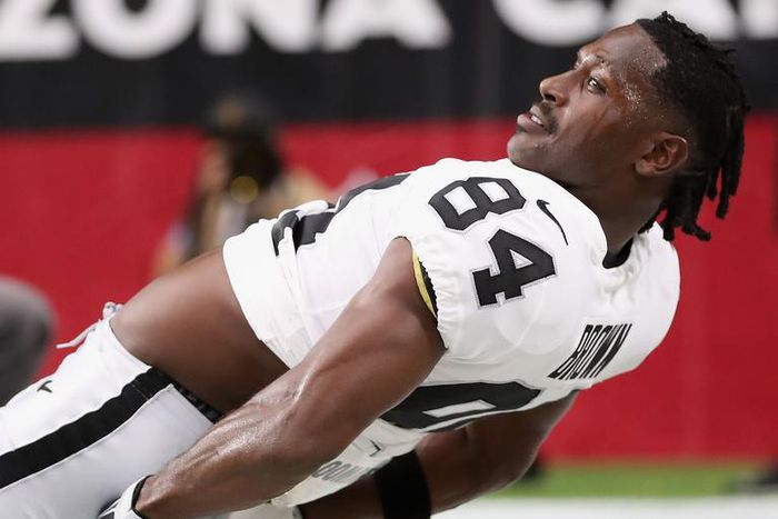 Antonio Brown Shows Off Peeling Frostbitten Feet