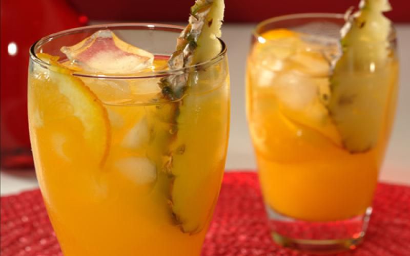 pineapple and orange water