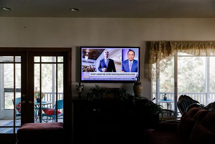 As Evidence Mounts Against President, Some Republicans Keep a Careful Distance