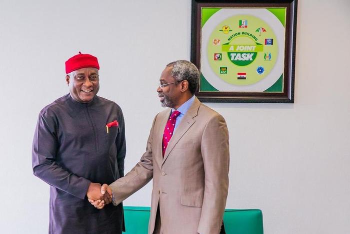The Speaker of the House, Mr Femi Gbajabiamila and Chairman of Air Peace Airline, Chief Allen Onyema [Twitter/@femigbaja]