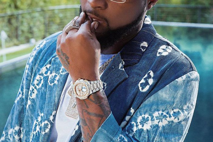 WATCH: Davido mauled by fans as he performs at DJ Arafat's funeral on August 31, 2019. (Instagram/Davidoofficial)