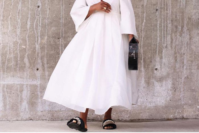 Ranti monochrome style