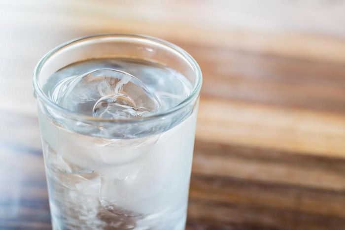 Ice cold water in a glass (Medical News Today)