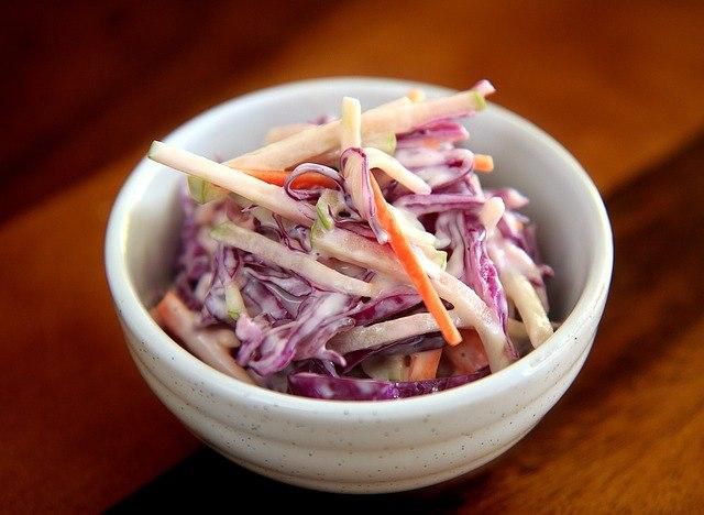 Try this easy and tasty coleslaw recipe