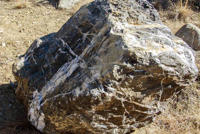 1-Ton Wizard Rock Vanished in Arizona. Just as Mysteriously, It Returned.