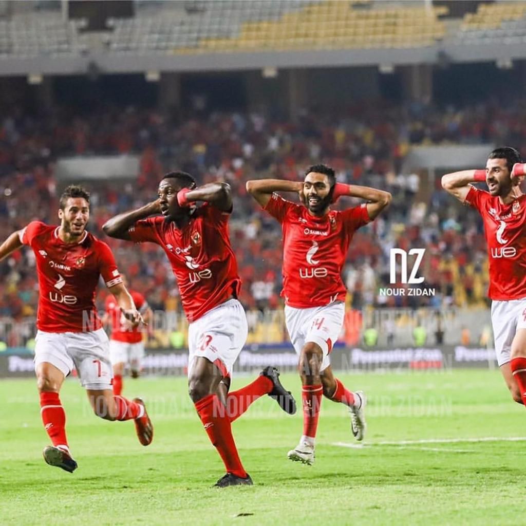 Junior Ajayi and Al Al Ahly  teammates (Nour Zidan)