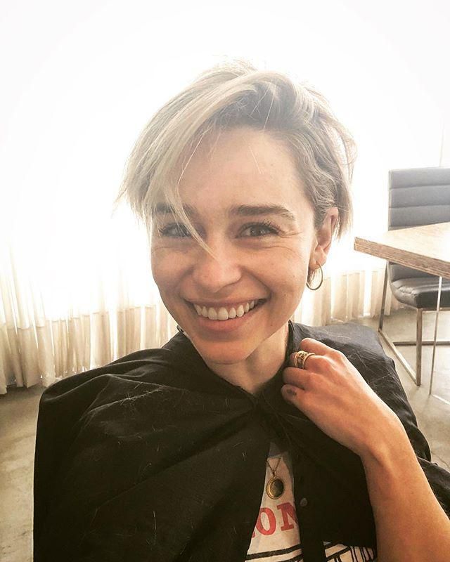 11 Times Emilia Clarke Posted Fierce No-Makeup Selfies