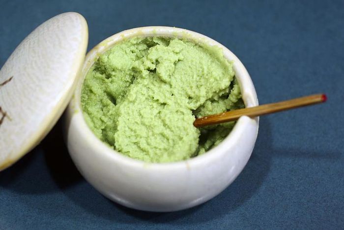 Woman Mistakes Wasabi for Avocado; Ends Up in E.R.