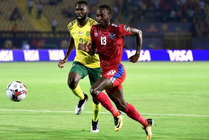 Highlands Park forward Peter Shalulile (R) playing for Namibia against South Africa during the 2019 Africa Cup of Nations in Egypt