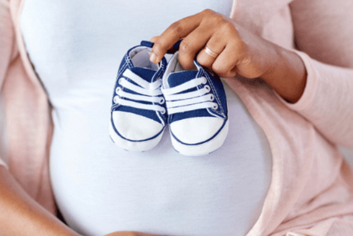 10 Bible verses for a safe pregnancy