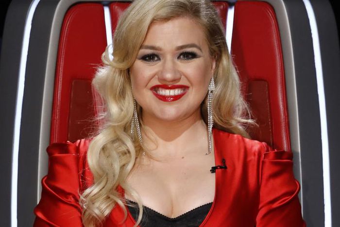 Kelly Clarkson Just Had Another Health Scare