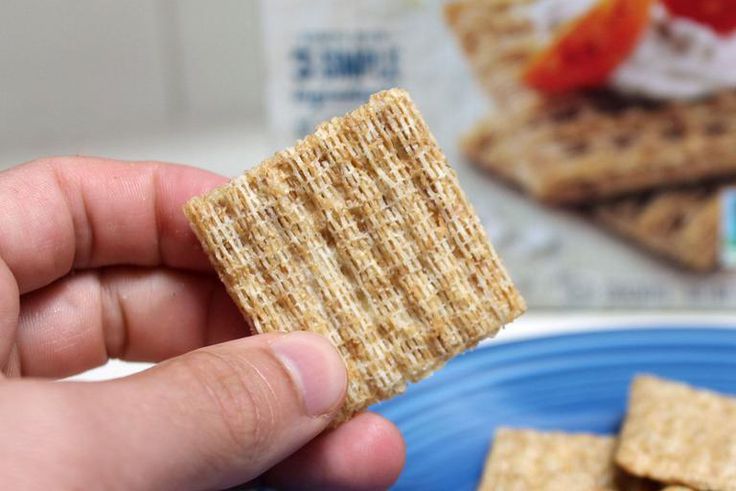 Here's the Right Way to Eat a Triscuit
