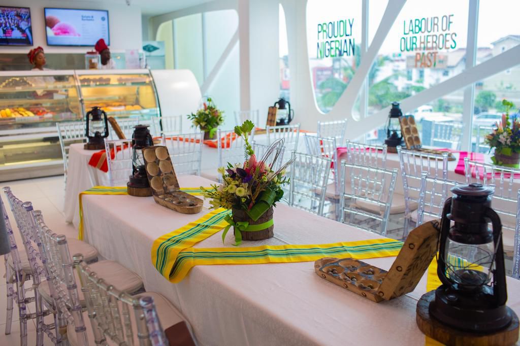 How #HansandRenéOwambe broke the Internet