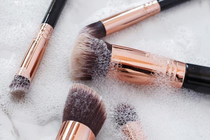 how to clean your makeup brushes