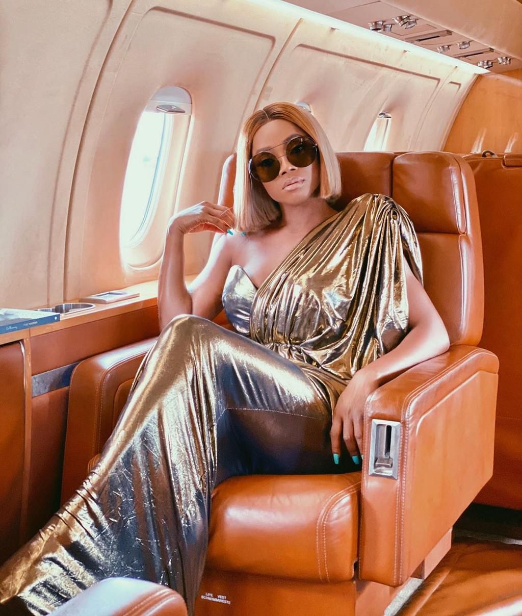 It didn't end there as she advised the overzealous fans to support their preferred reality TV star without insulting and fighting each other on social media. [Instagram/TokeMakinwa]