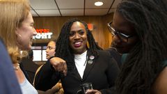 Ayanna Pressley Endorses Elizabeth Warren for President